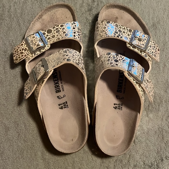 Sz 40 Birkenstock sandals - Picture 2 of 8